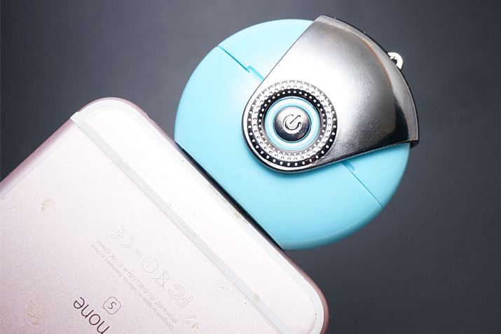 iPhoneւ̐ڑ́A{̂̕\Ɨ킸삵܂