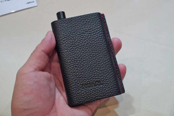 �f�B�X�N���[�g�\�����̗p�����A�i���O�ڑ���p�̃|�[�^�u���A���v����@