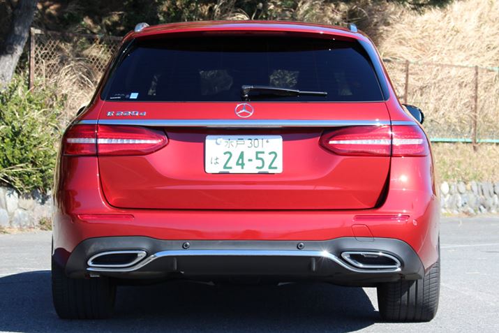 e[Cgӂ̏Ȃǂ́AŐṼZfXɋʂfUC̃`[t