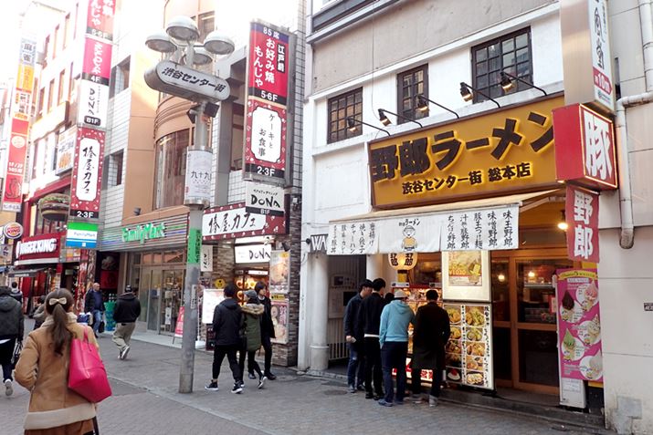 aJZ^[X̂ǐ^񒆂ɓX܂\uY[ aJZ^[X {Xv