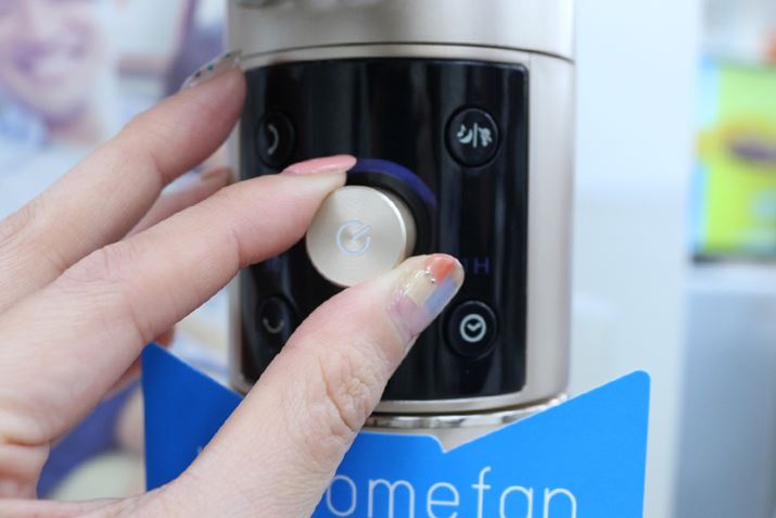 ���ʂ͓d���X�C�b�`����]�����Ē��߂���B���i�K�Œ��߉\