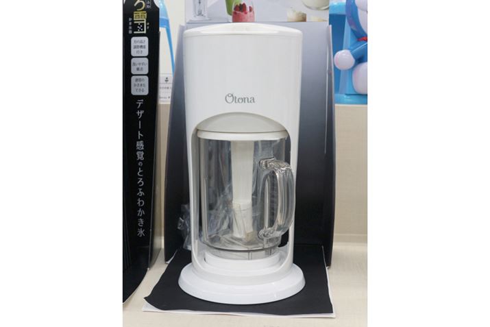 �J�b�^�[�̉�]���́A5,300��/���B�R���e�i�͌y���ď�v�ȃg���C�^����