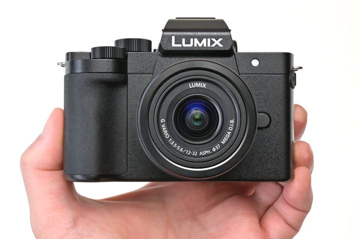 dqr[t@C_[iEVFj𓋍ڂRpNgȃ}CNtH[T[Y@Api\jbNuLUMIX G100Dv