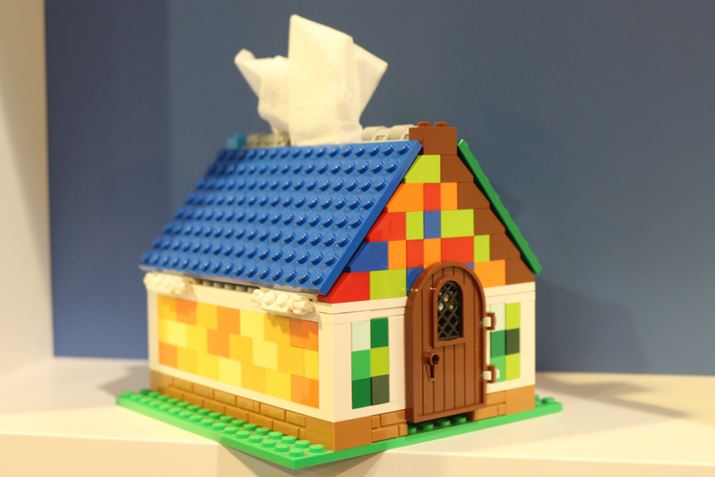 ƌ^̃eBbVP[XBJ[̈ꕔ͎őÎׂŁAdオɌo܂