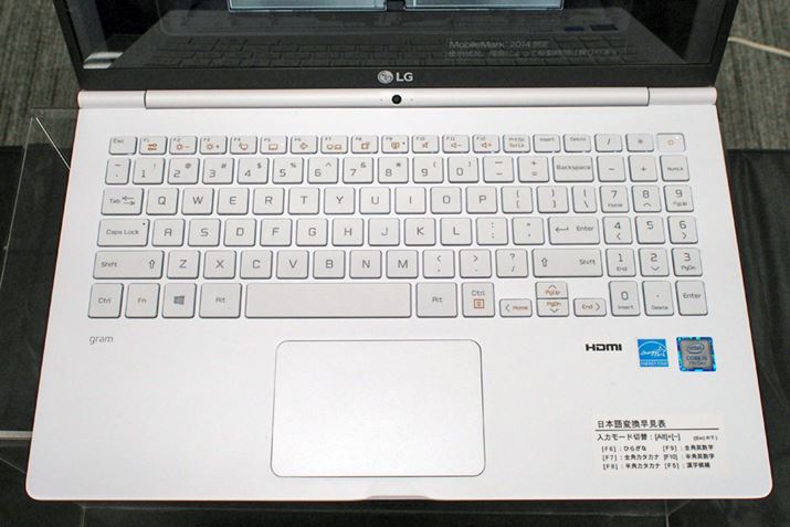 15.6^f̓eL[tL[{[h̗pBLG gramlApL[{[hdlƂȂĂ