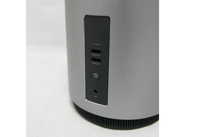 ýuBasev̓obe[BdpUSB[qAoC@ւ̏[d\