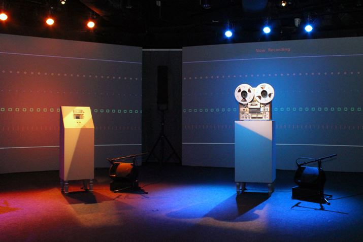 OPUS 8F̃CxgXy[XɓƁA\j[iꕗςlqŕł