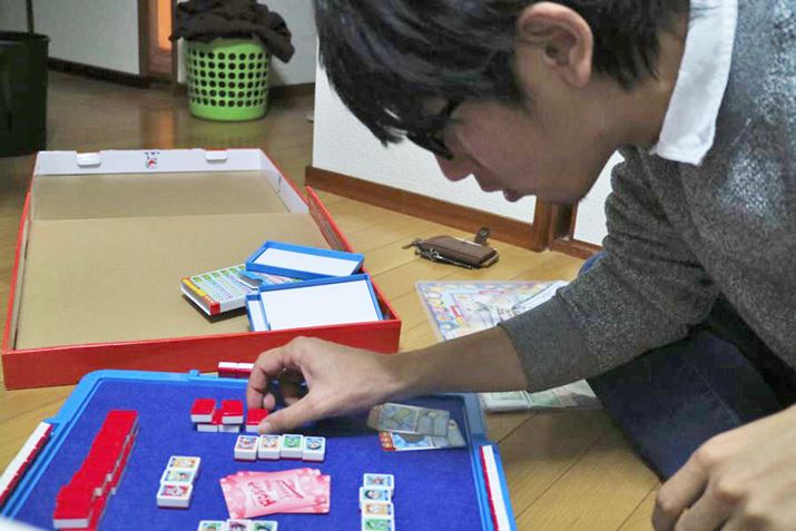 Ȃ݂ɖl̓K`ŕȂ̂ŁAOɉƂł߂ႭጤĂ܂