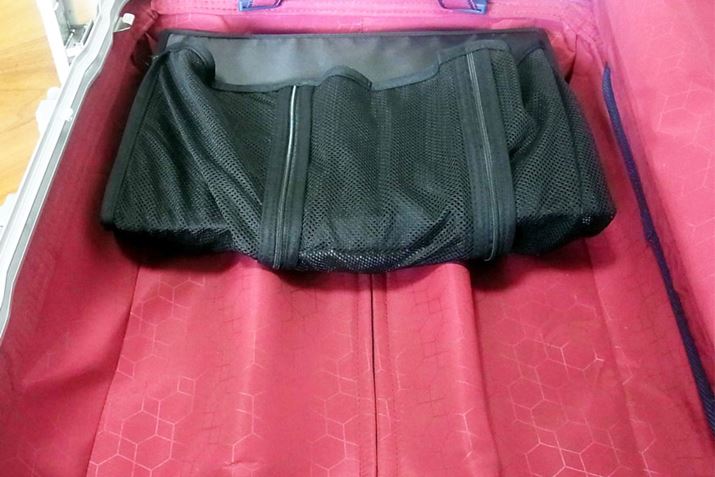 ו𔼕ɂāA^񒆂܂Ďg@܂