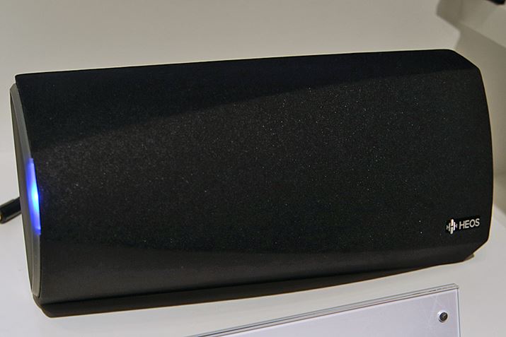 LŃNAȃTEhĐƂuHEOS 3vB㕔̒[q́uHEOS 1vƓ