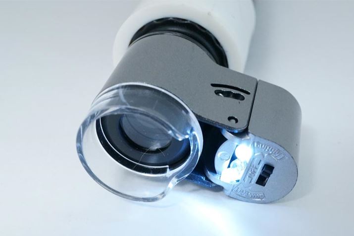 Y̘eɂLEDCgUVCgڂĂ܂