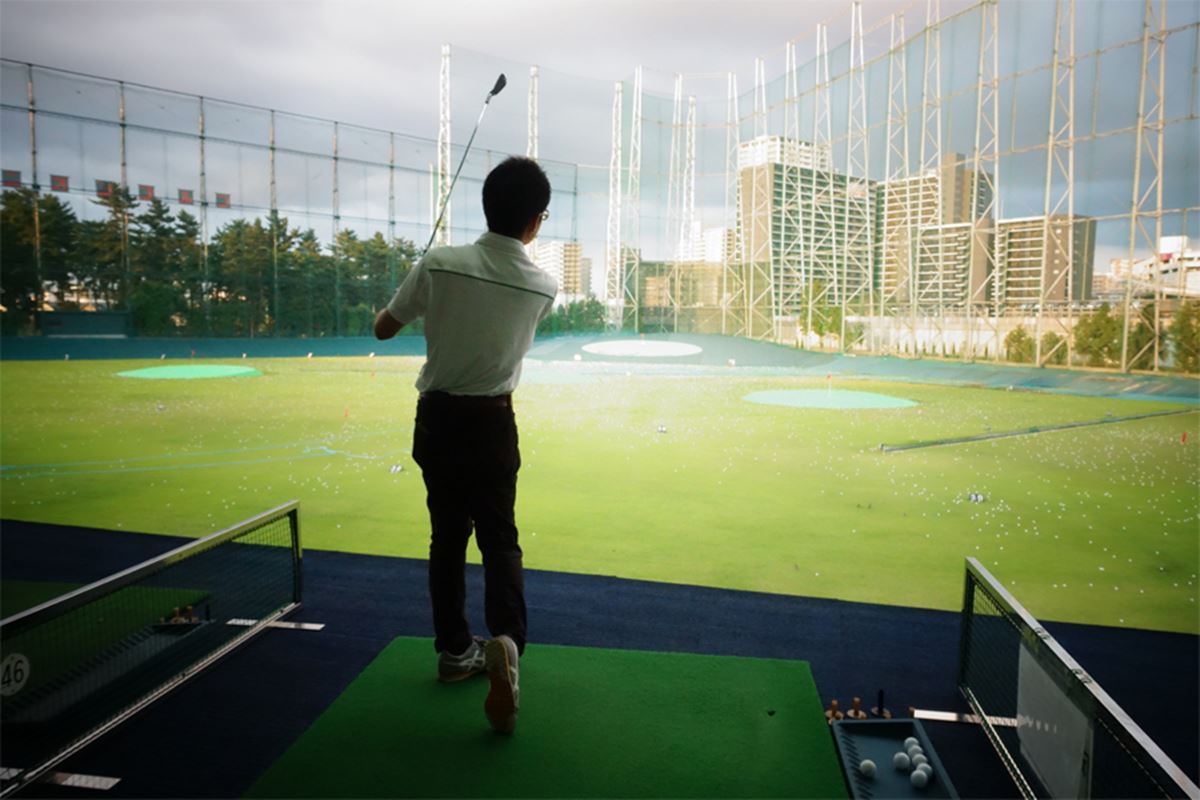 初めてでも手ぶらでも大丈夫！ 「ゴルフ練習場」へ行ってみよう - 価格.comマガジン