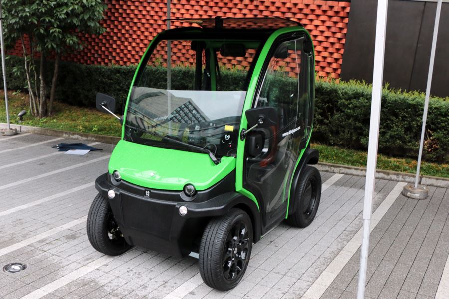 マニア館 超小型一人乗り電気自動車 EV-1ルーキー 原付免許で運転可能 