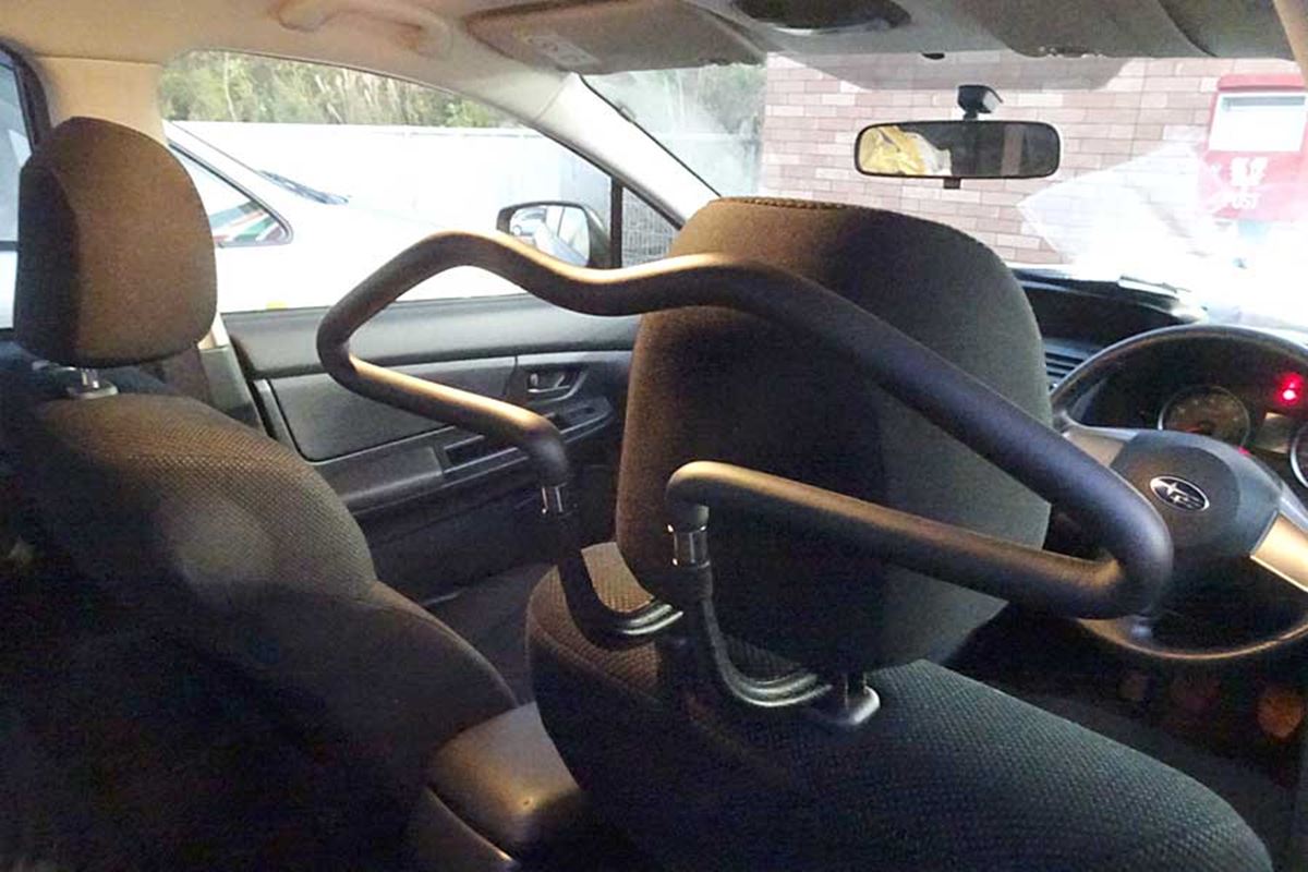 営業マン必携ツール 上着をシワなく掛けられる 車内用ハンガー 価格 Comマガジン
