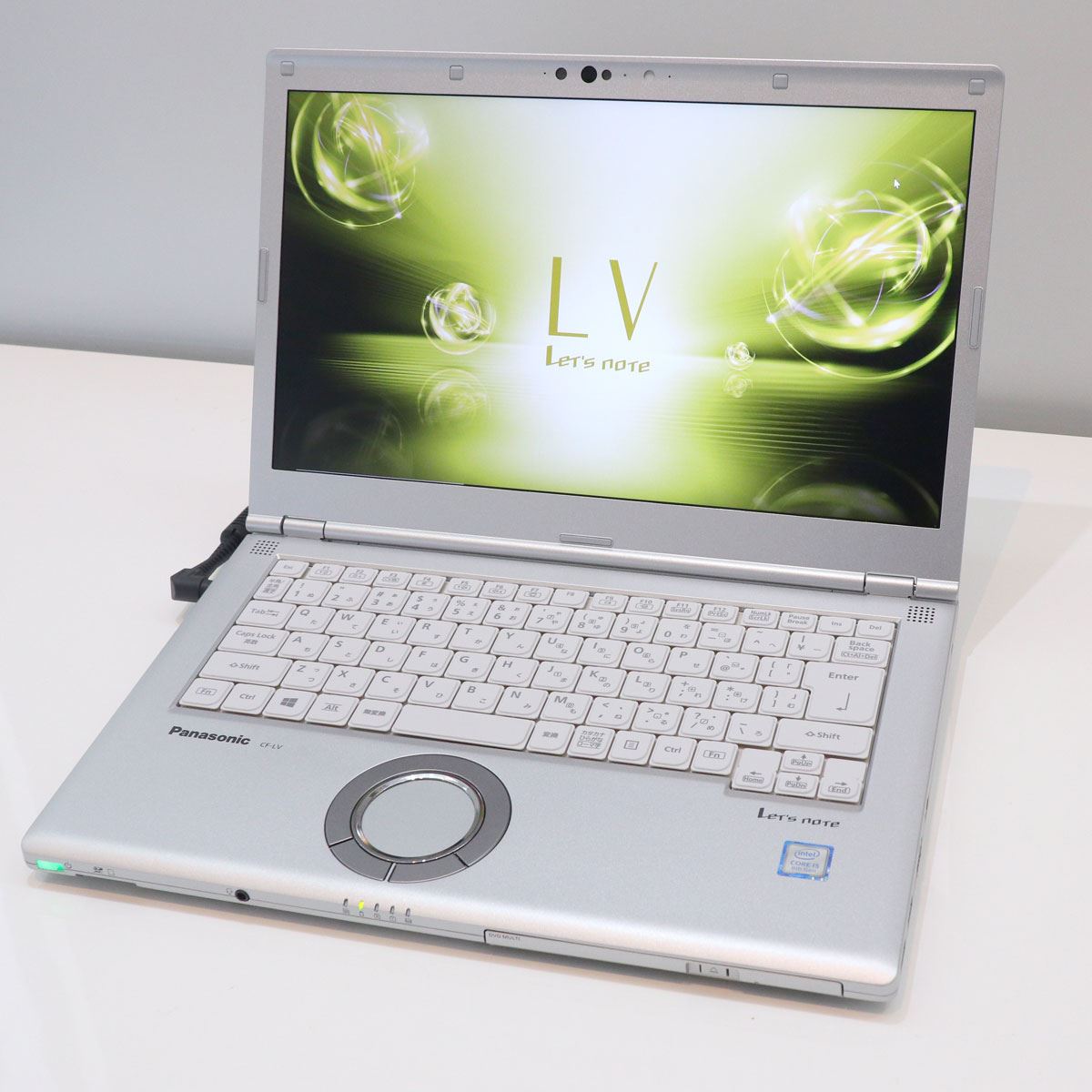 14型で重さは約1.25kg、大画面＆軽量モバイルノート「レッツノート LV7 ...