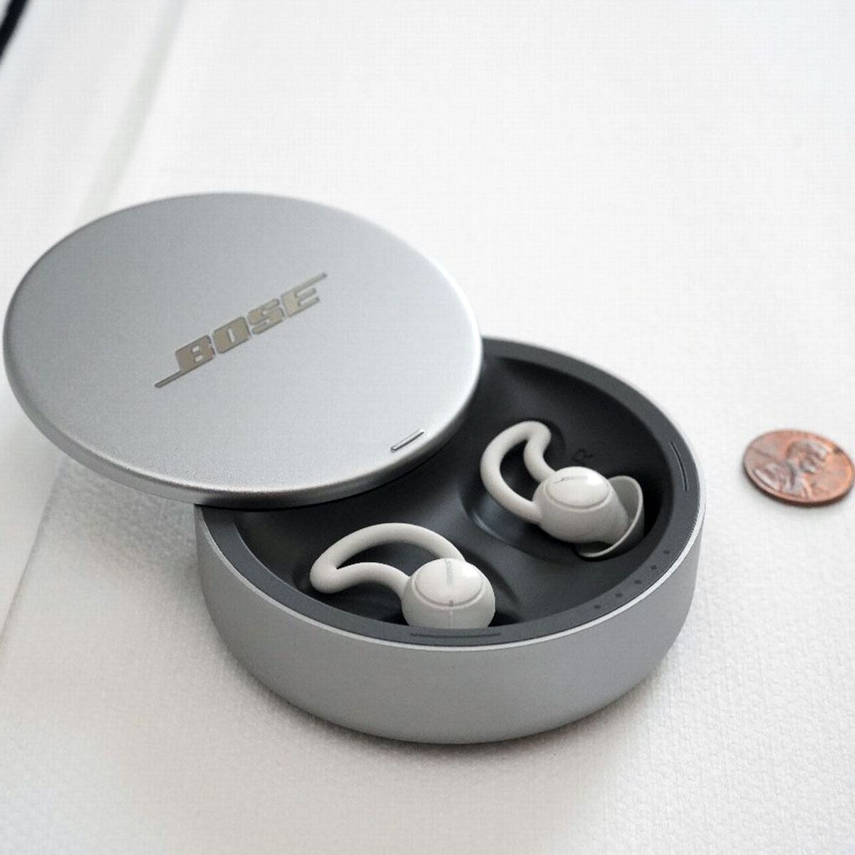 Boseが睡眠用イヤホン型デバイス「BOSE NOISE-MASKING SLEEPBUDS」を