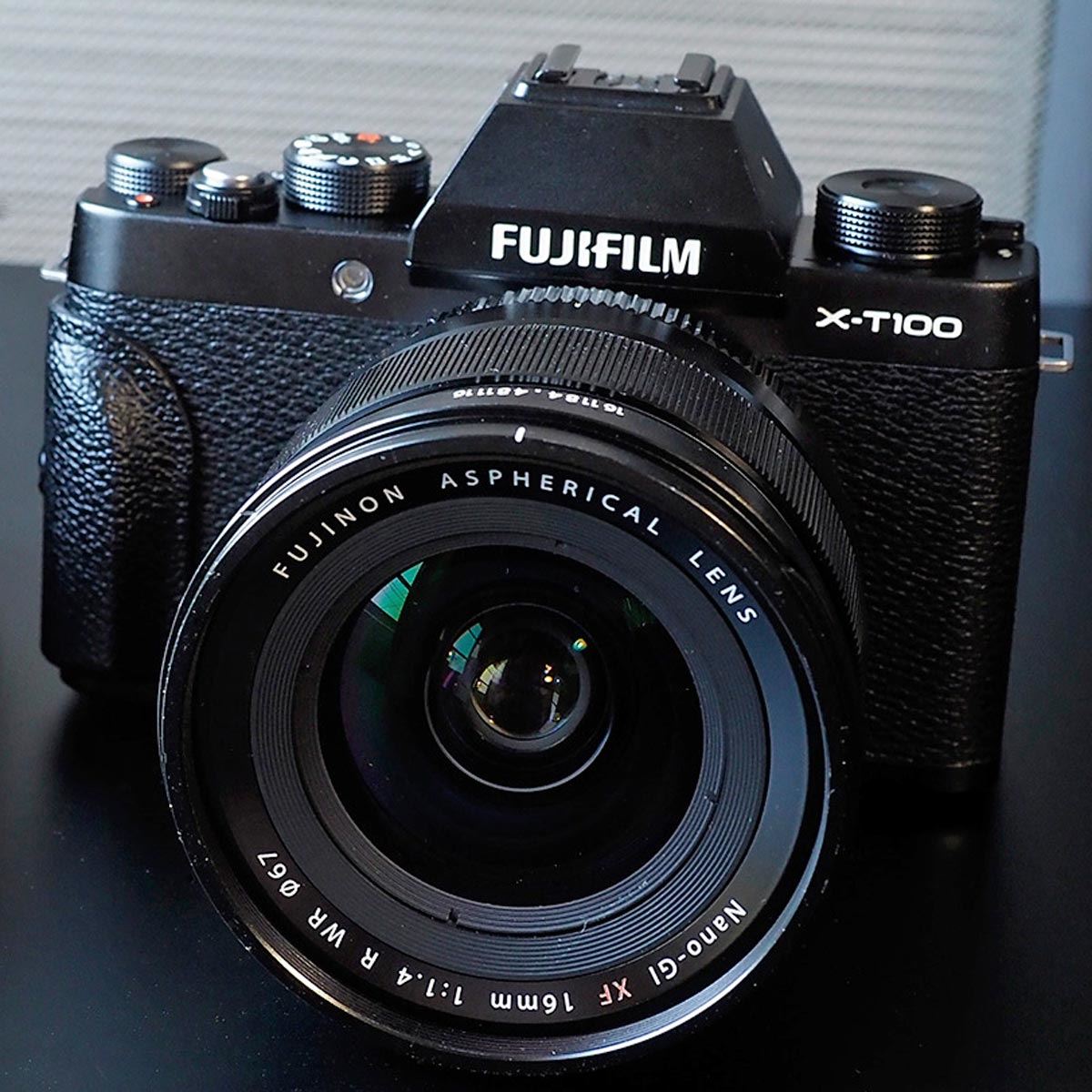 日本初の公式 Fujifilm XT100 富士フィルム - XT100 フィルムカメラ