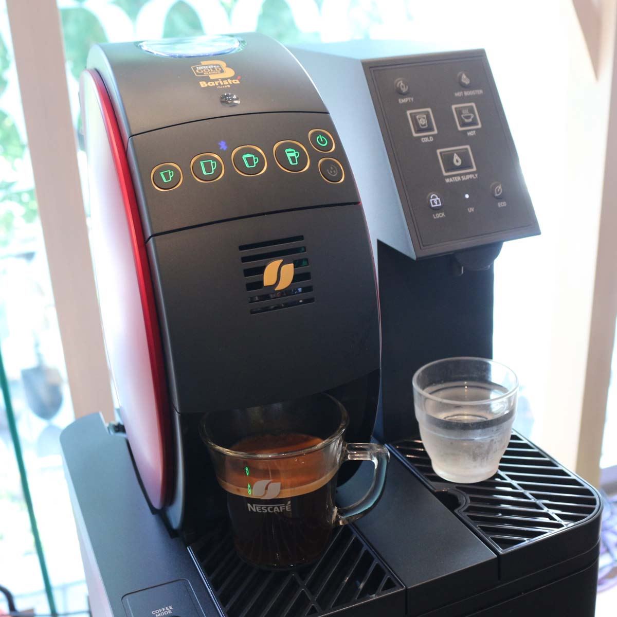 ネスレ アクアクララ 日本初のコーヒーマシン一体型ウォーターサーバーを共同開発 価格 Comマガジン