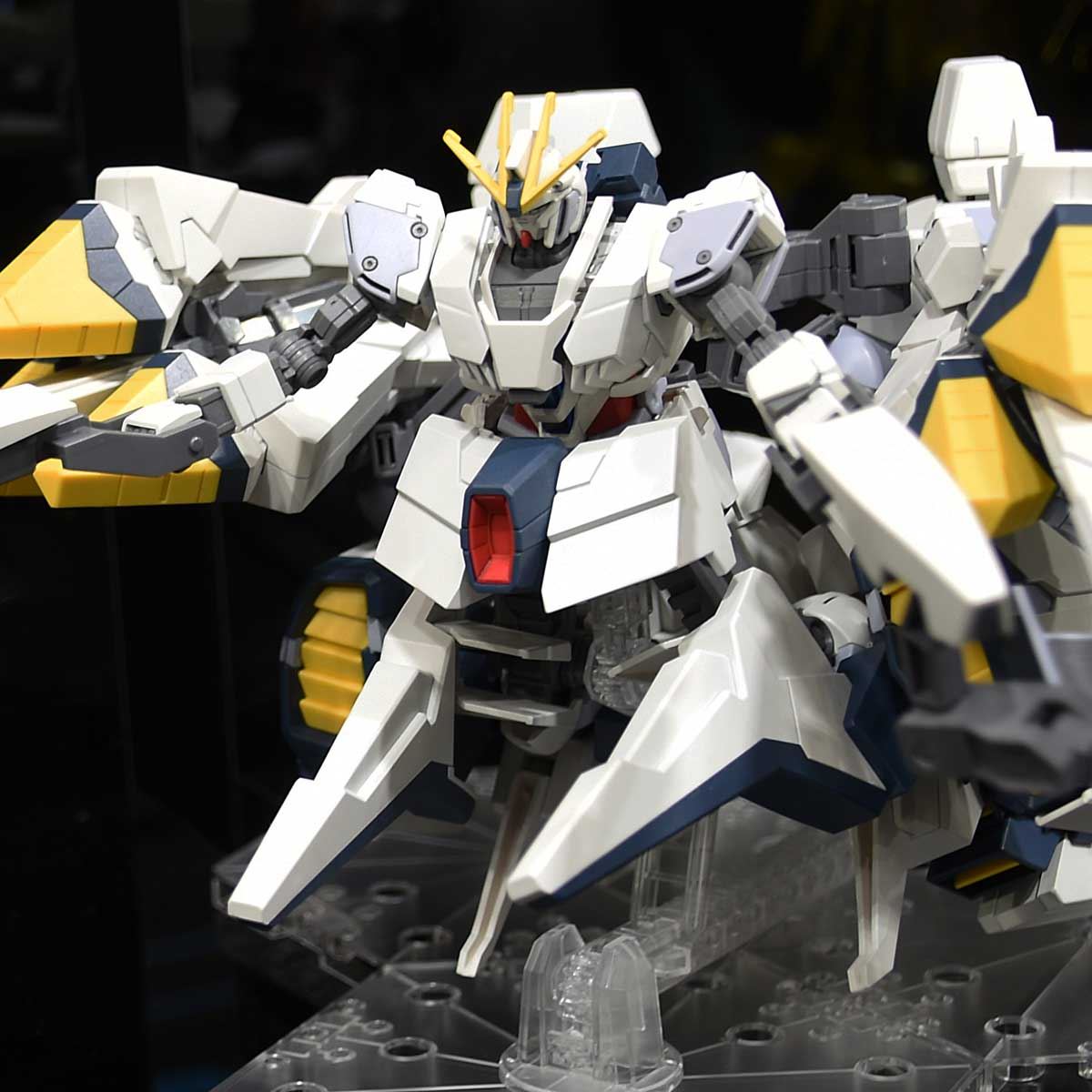 大ボリュームの超大型武装 ナラティブガンダム A装備 がついに発売 価格 Comマガジン