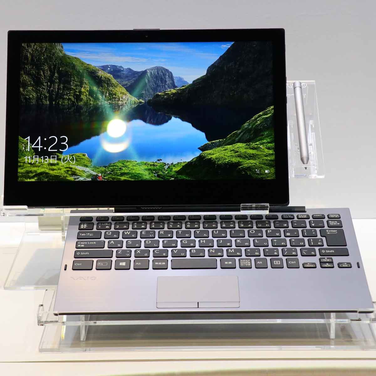 VAIO A12」は2in1でもしっかりノートPC、絵本をヒントに生み出した