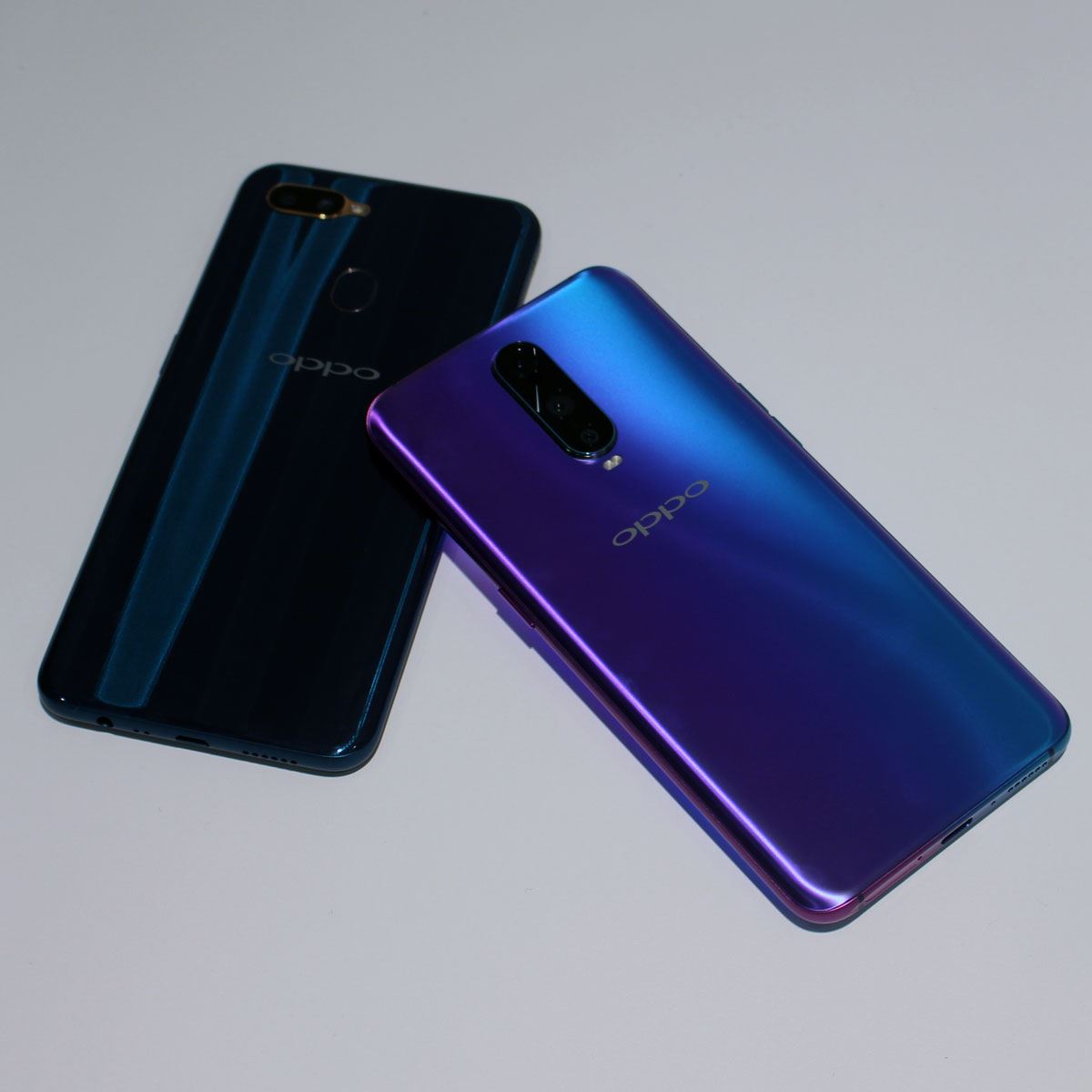 OPPOが「R17 Pro」と「AX7」を12月中旬に発売！ - 価格.comマガジン