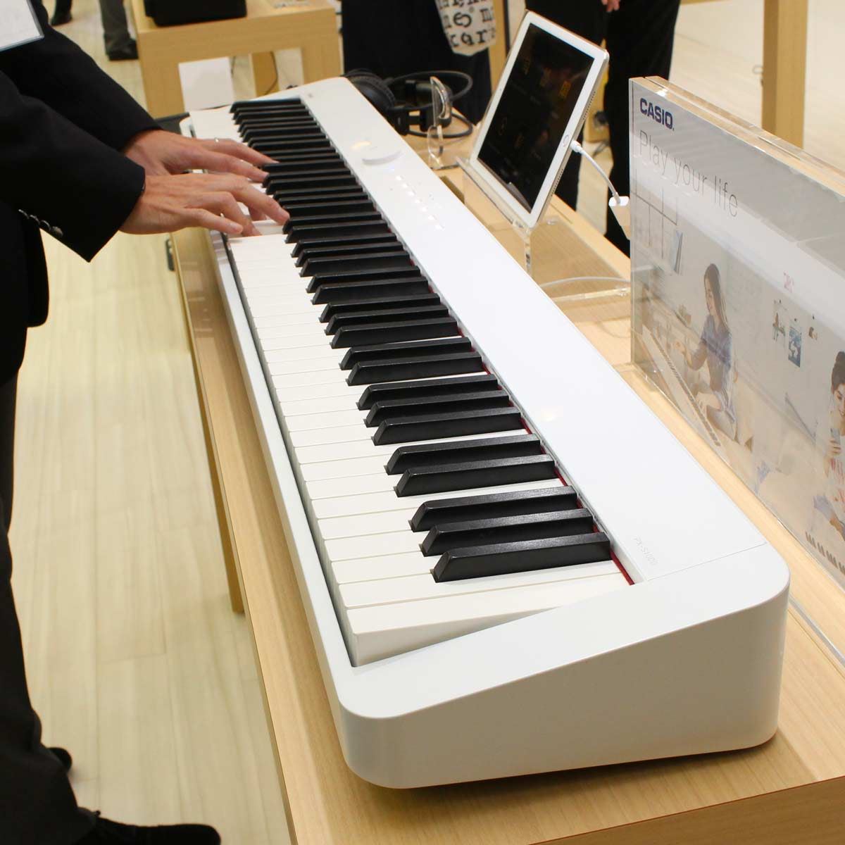 CASIO電子ピアノPX-s1000キーボード