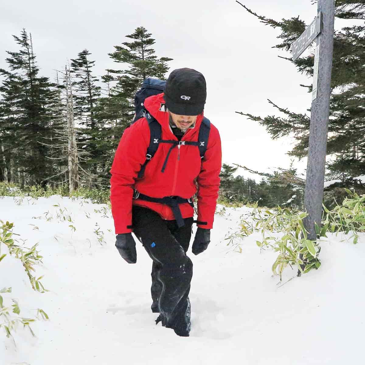 驚くほどの伸縮性！ ファイントラック「エバーブレスバリオ」で雪山へ 