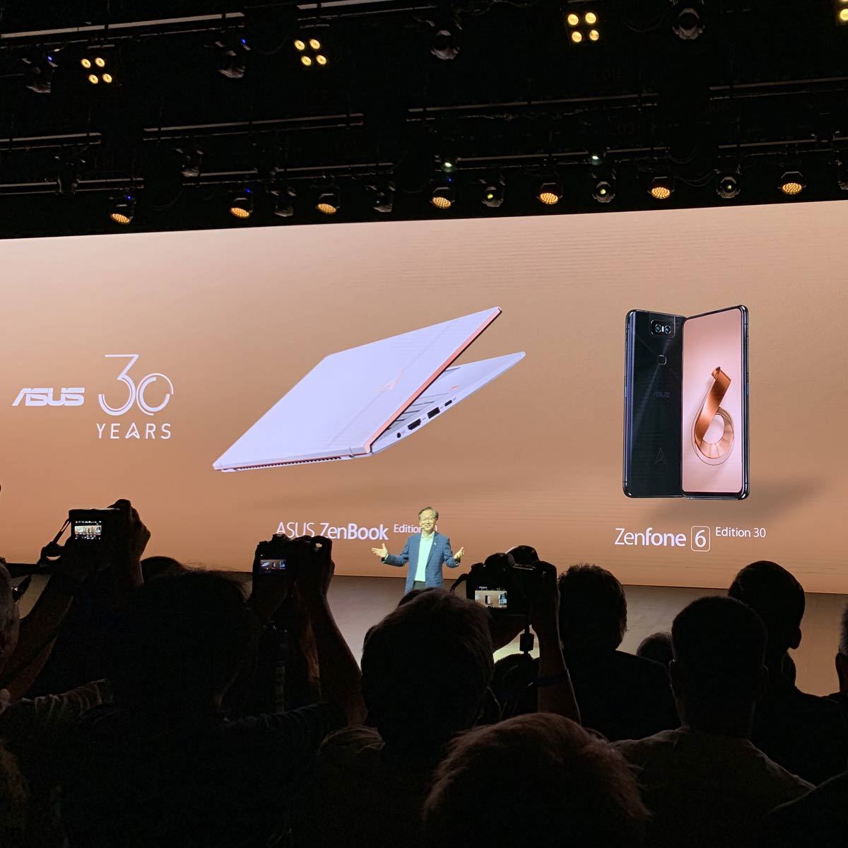 ASUS、創業30年を記念したZenBook 13、ZenFone 6、X299 ASUS、創業30年を記念したZenBook 13、ZenFone 6、X299