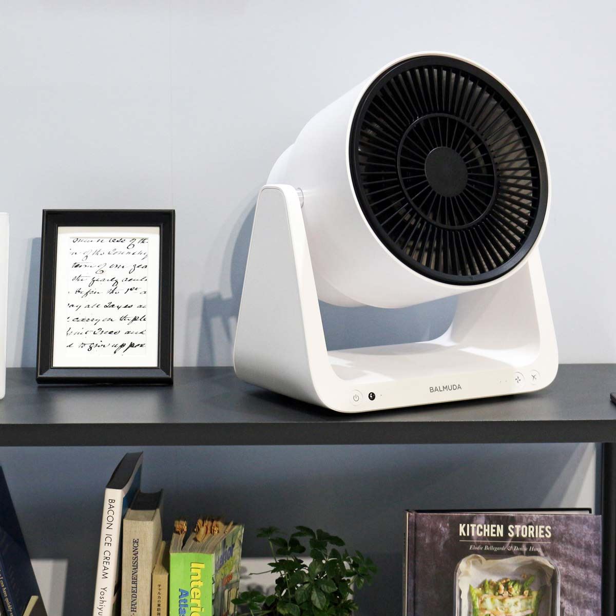 扇風機としても使えるバルミューダの新サーキュレーター「GreenFan C2