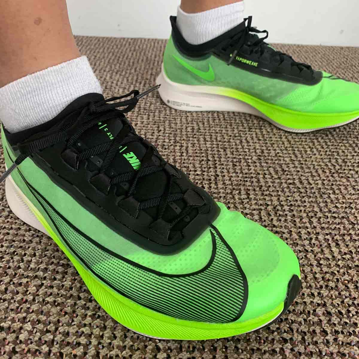 驚きの安さ ナイキ Zoom Fly3 厚底ランニングシューズ レース用 ランニング トレーニング エクササイズ 9 900 Eur Artec Fr