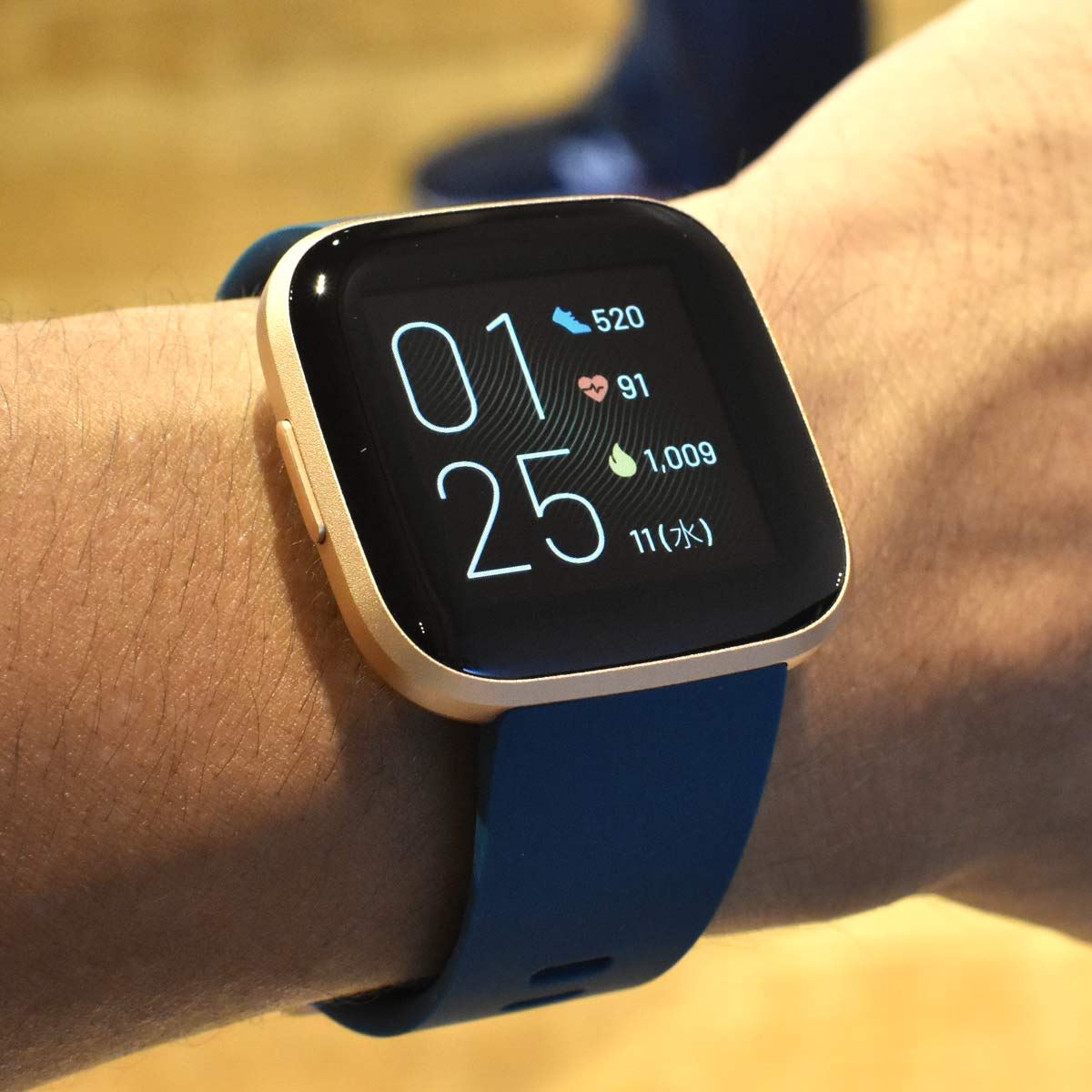 〜限定値下げ中〜　fitbit versa2 スマートウォッチ