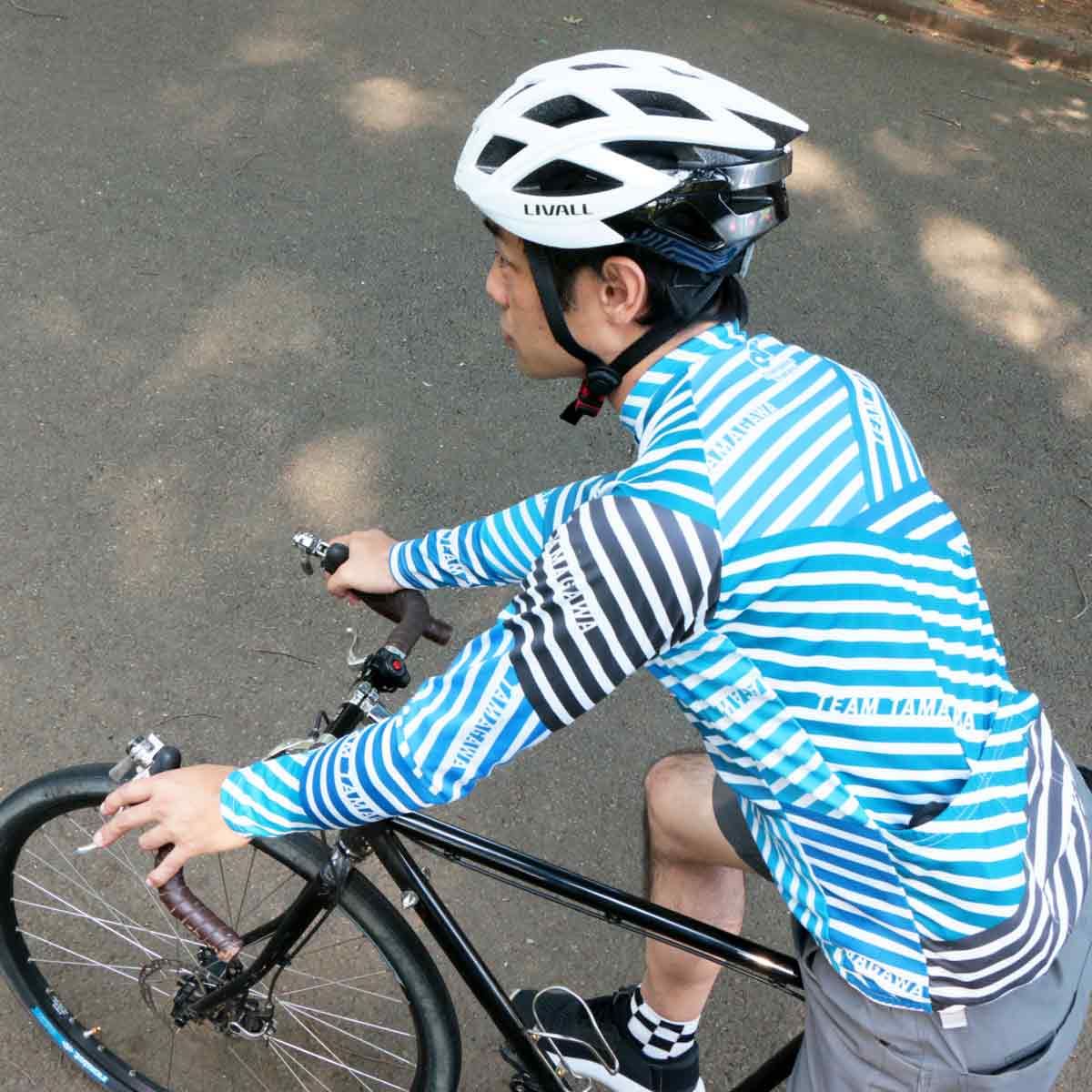 ウインカーを出したり ハンズフリー通話もできる自転車用ヘルメット Livall を試す 価格 Comマガジン