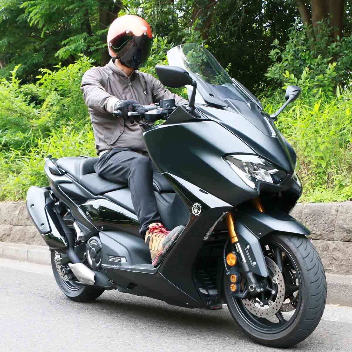もはやスポーツバイク ヤマハ Tmax560 Tech Max Abs の加速力とハンドリングが気持ちいい 価格 Comマガジン
