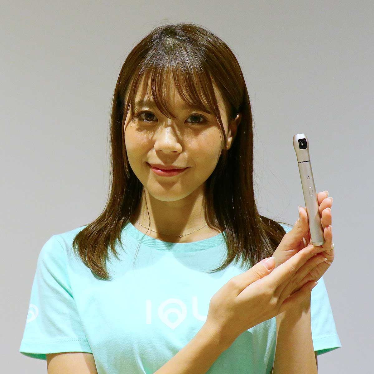 リコー発のスタートアップがペン型全天球カメラ「IQUI」を10/1 リコー発のスタートアップがペン型全天球カメラ「IQUI」を10/1