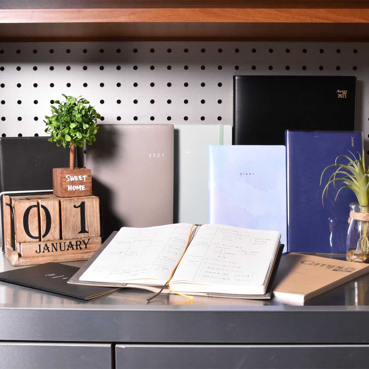 21年 プロがオススメ 効率がアップする 機能派手帳 9冊 価格 Comマガジン