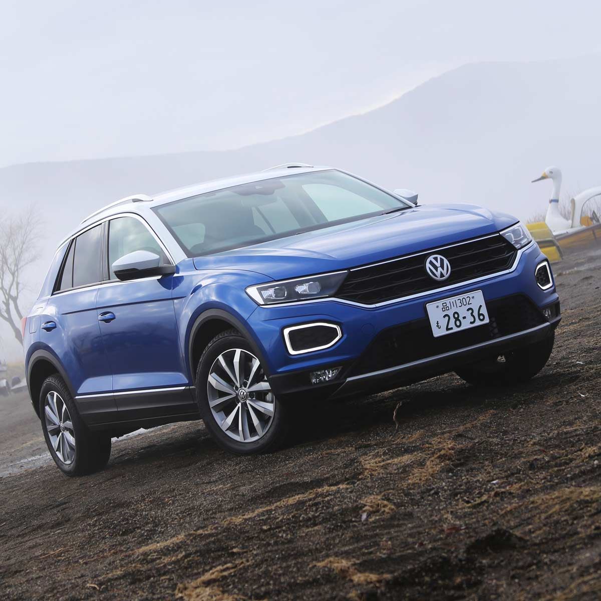 あまりの乗りやすさに驚き！ 自然体で付き合えるVWの新型SUV「T-Roc」 - 価格.comマガジン