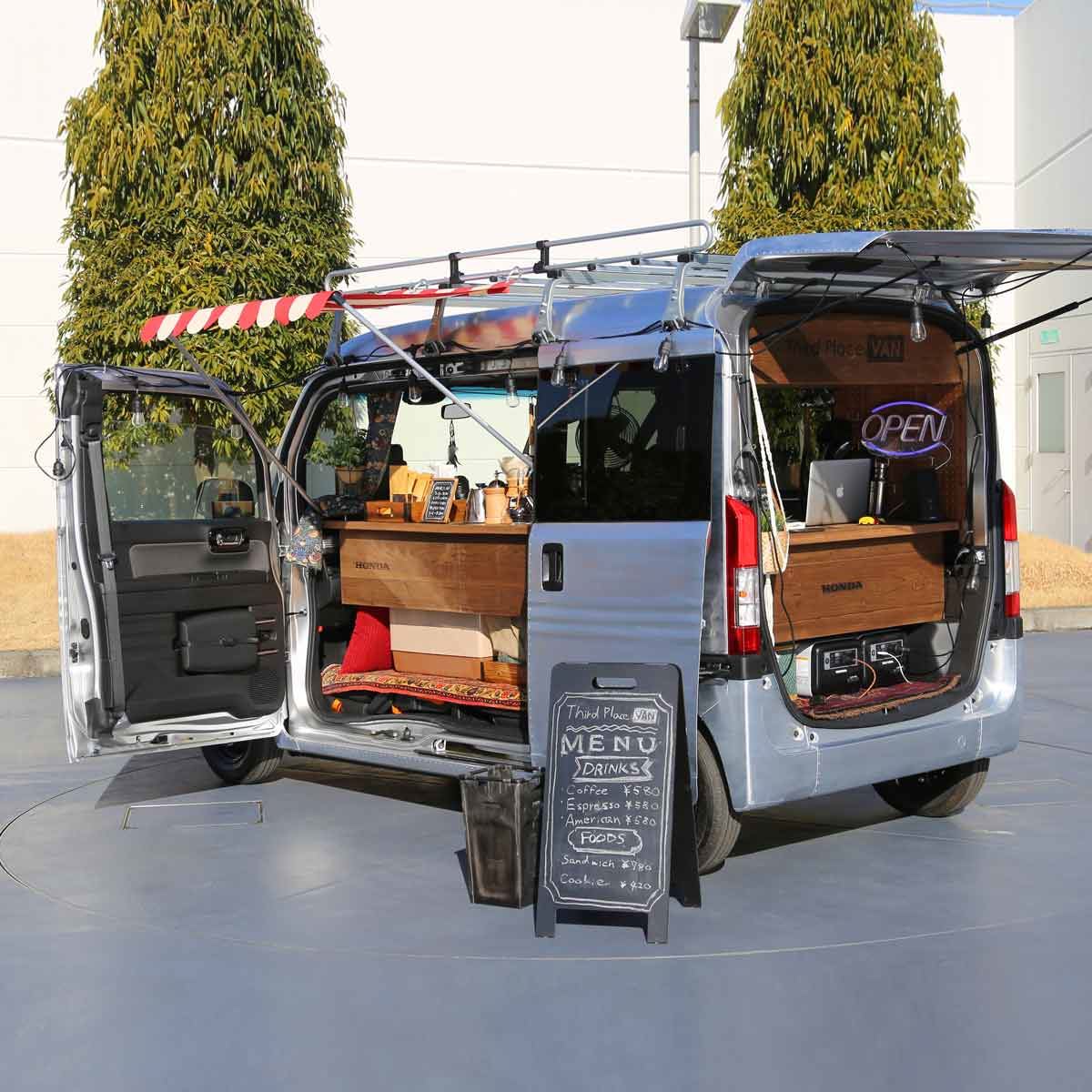 これは憧れる！ ホンダ「N-VAN」「フィット」の魅力的なカスタマイズ 
