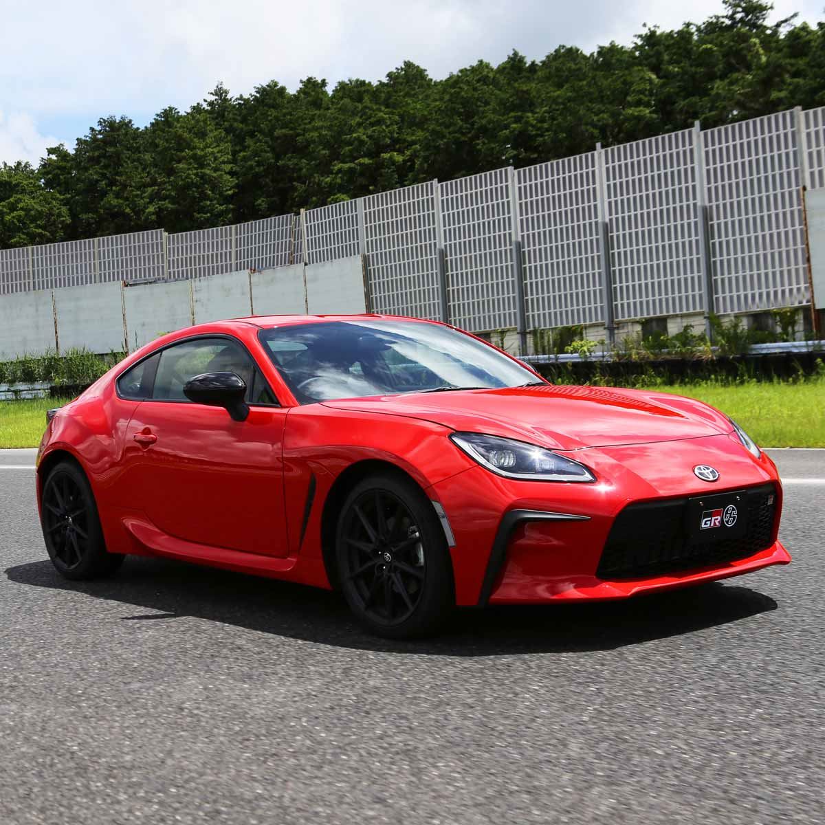 発売直前 先行試乗 トヨタ 新型 Gr86 とスバル Brz を乗り比べたら明らかに違った 価格 Comマガジン