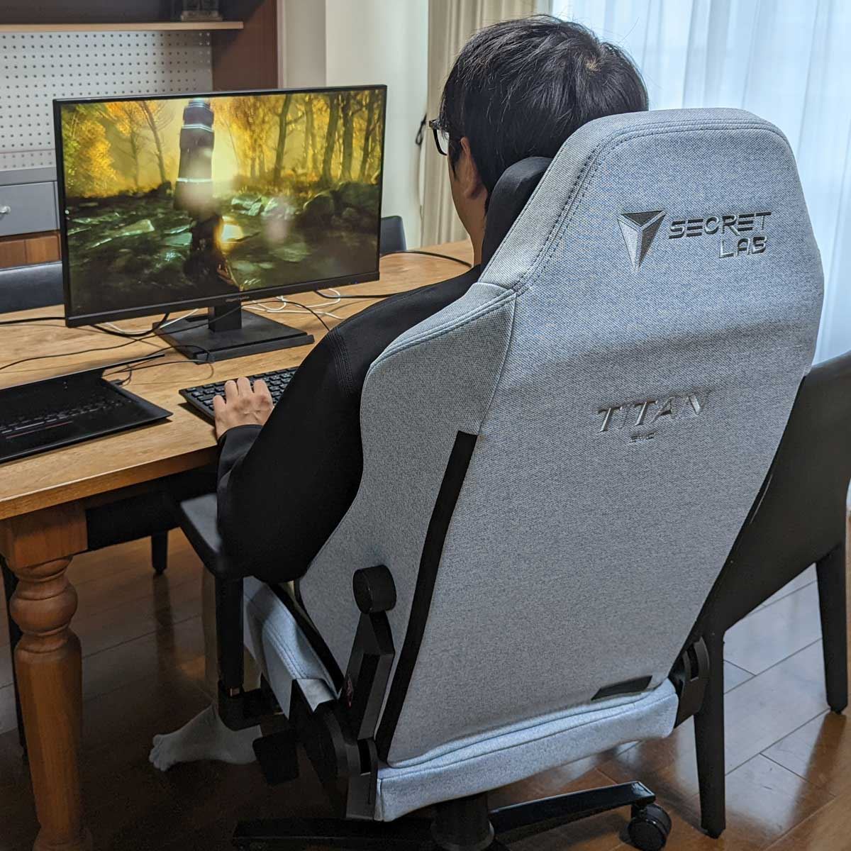 世界的に有名な Secretlab TITAN Evo 2022 Stealth Sサイズ