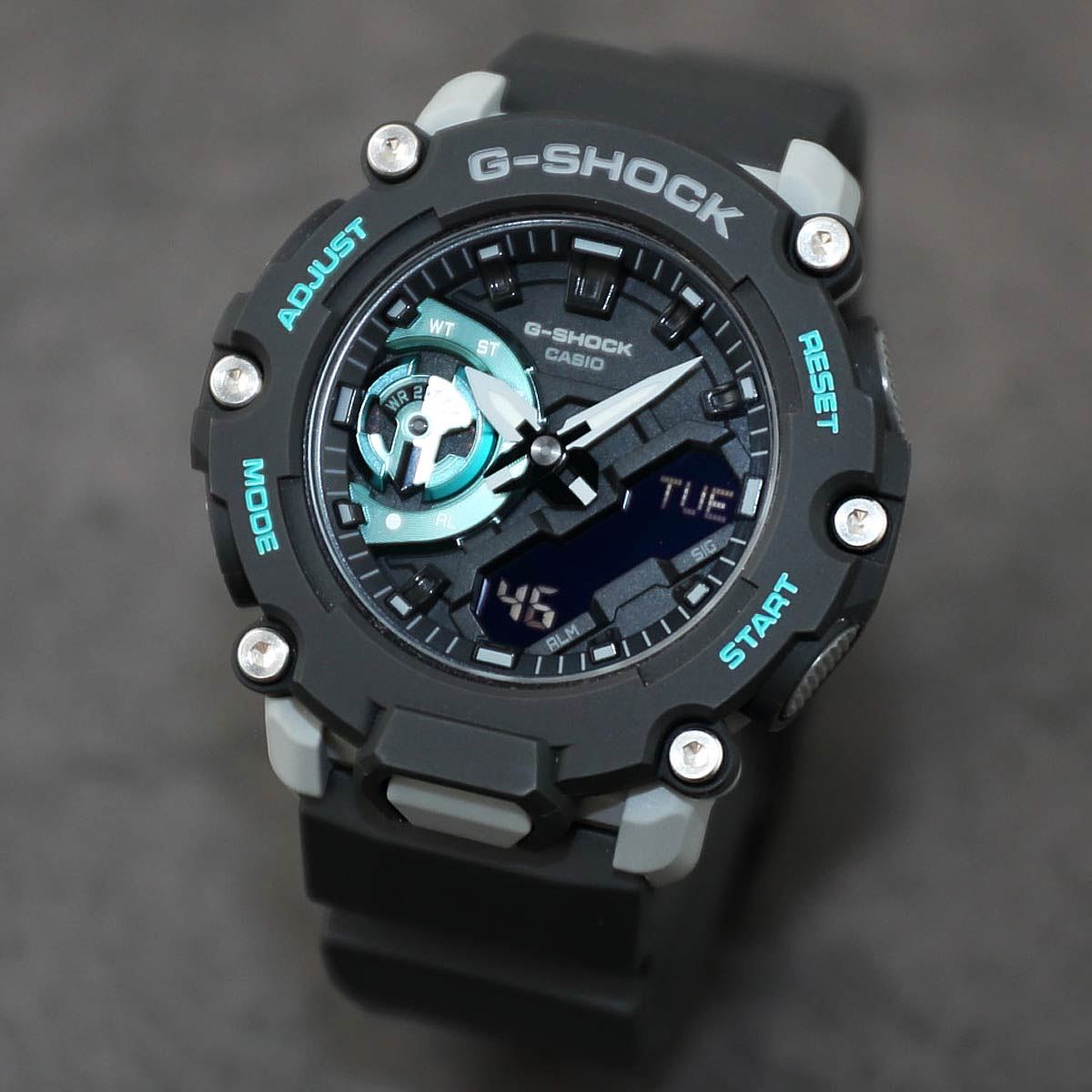 超人気モデル　カシオ　G-SHOCK　GA-2200BB-1AJF 腕時計(デジタル) 時計 メンズ 非売品