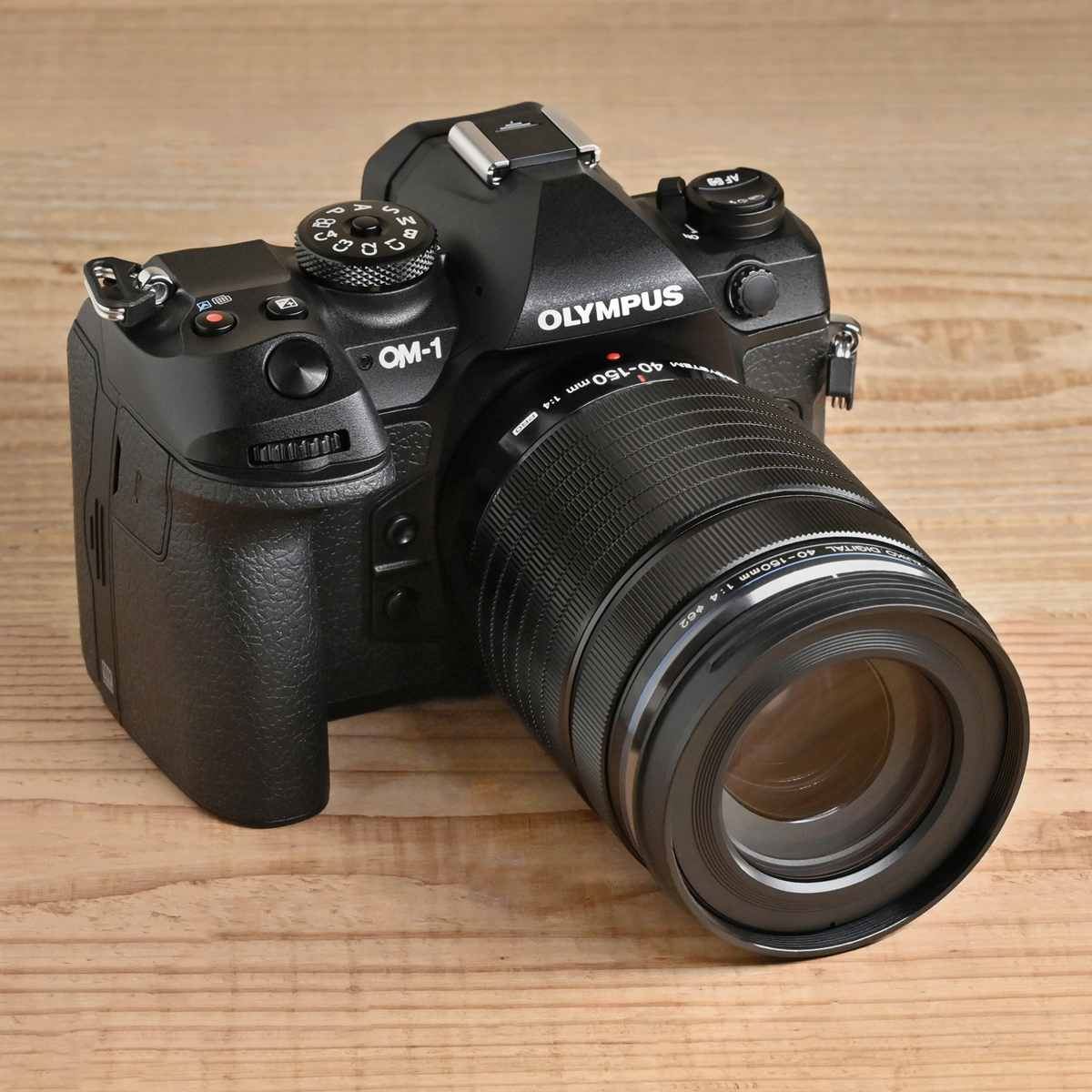 世界最小・最軽量の開放F4望遠ズーム「M.ZUIKO DIGITAL ED 40-150mm F4