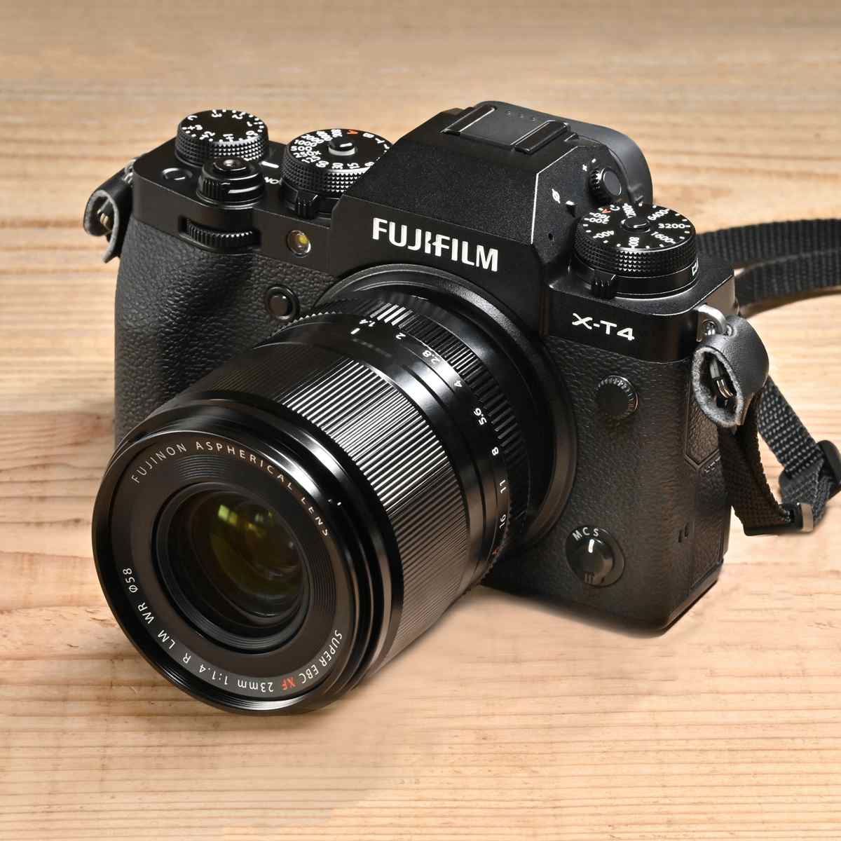 可愛すぎるフェミニンデザイン♪ XFレンズ FUJIFILM 富士フイルム