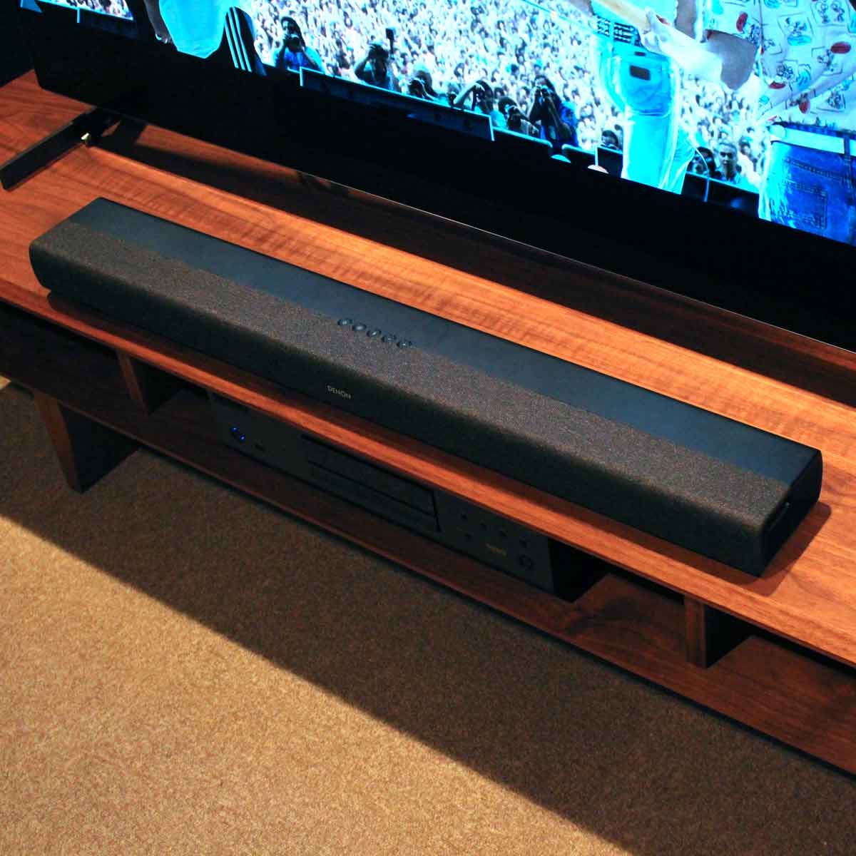 Dolby Atmos＆ロスレス対応に進化！ デノンのサウンドバー入門機「DHT-S217」 - 価格.comマガジン