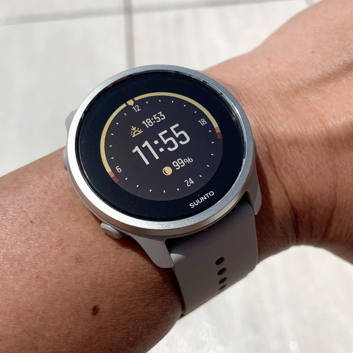 SUUNTO 5(スント5) ランニングウォッチ スマートウォッチ - 腕時計 