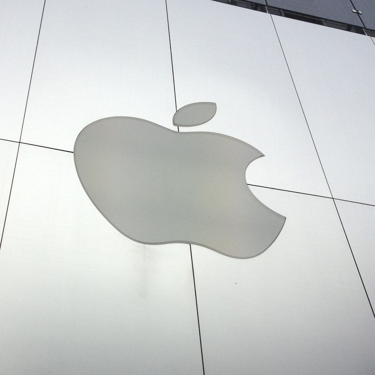 Apple Store日本上陸20周年、iPhoneを安く賢く買い替えるならTrade In