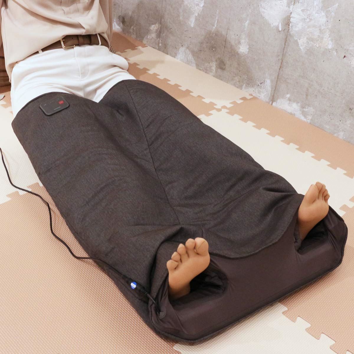 大幅値下げ⭐︎脚のむくみ対策に　パナソニック 脚を入れるだけでOK！ 脚の太さに合わせてマッサージする「は