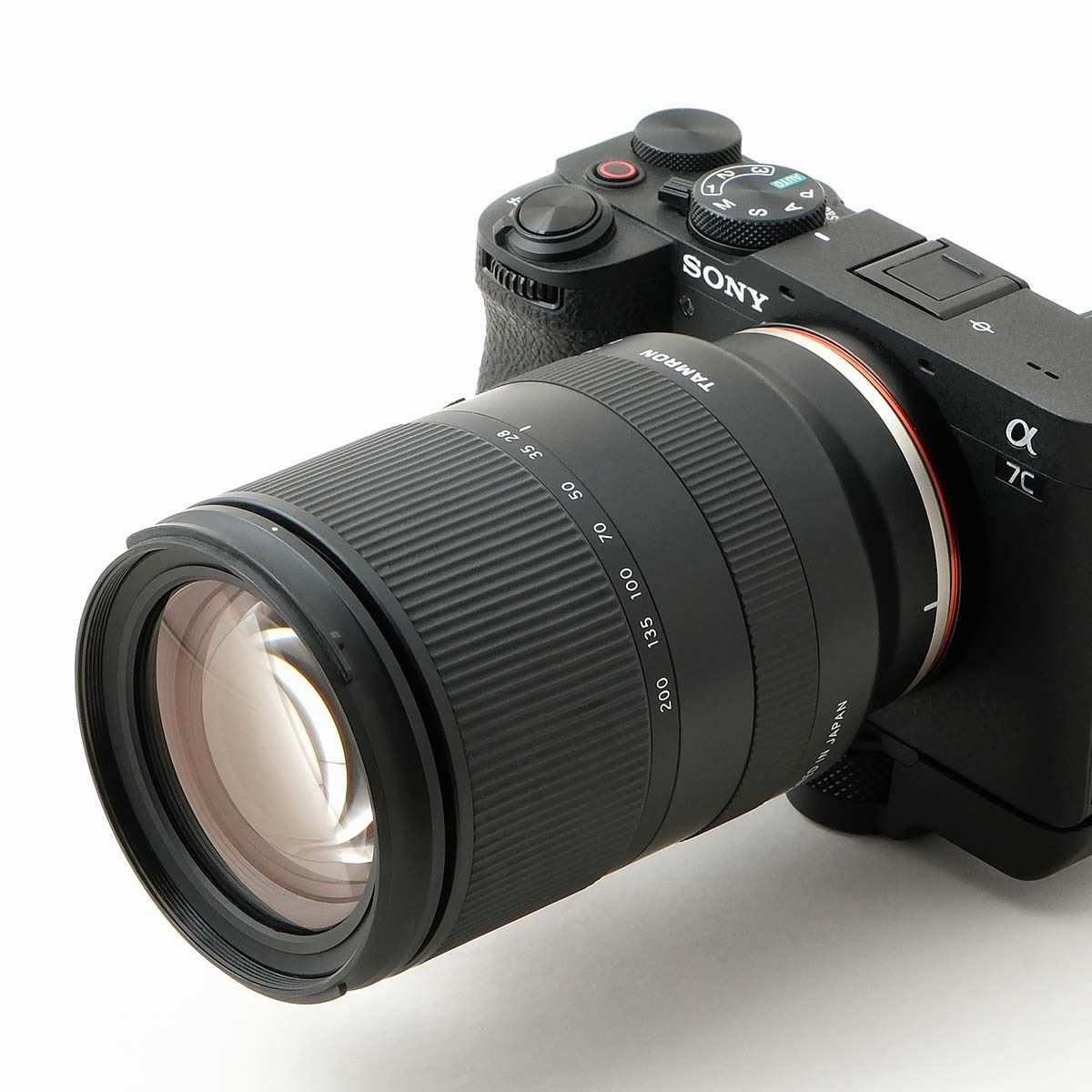 格安・高倍率ズーム「28-200mm F/2.8-5.6 Di III RXD」が価格.comでロングセラーのワケ - 価格.comマガジン