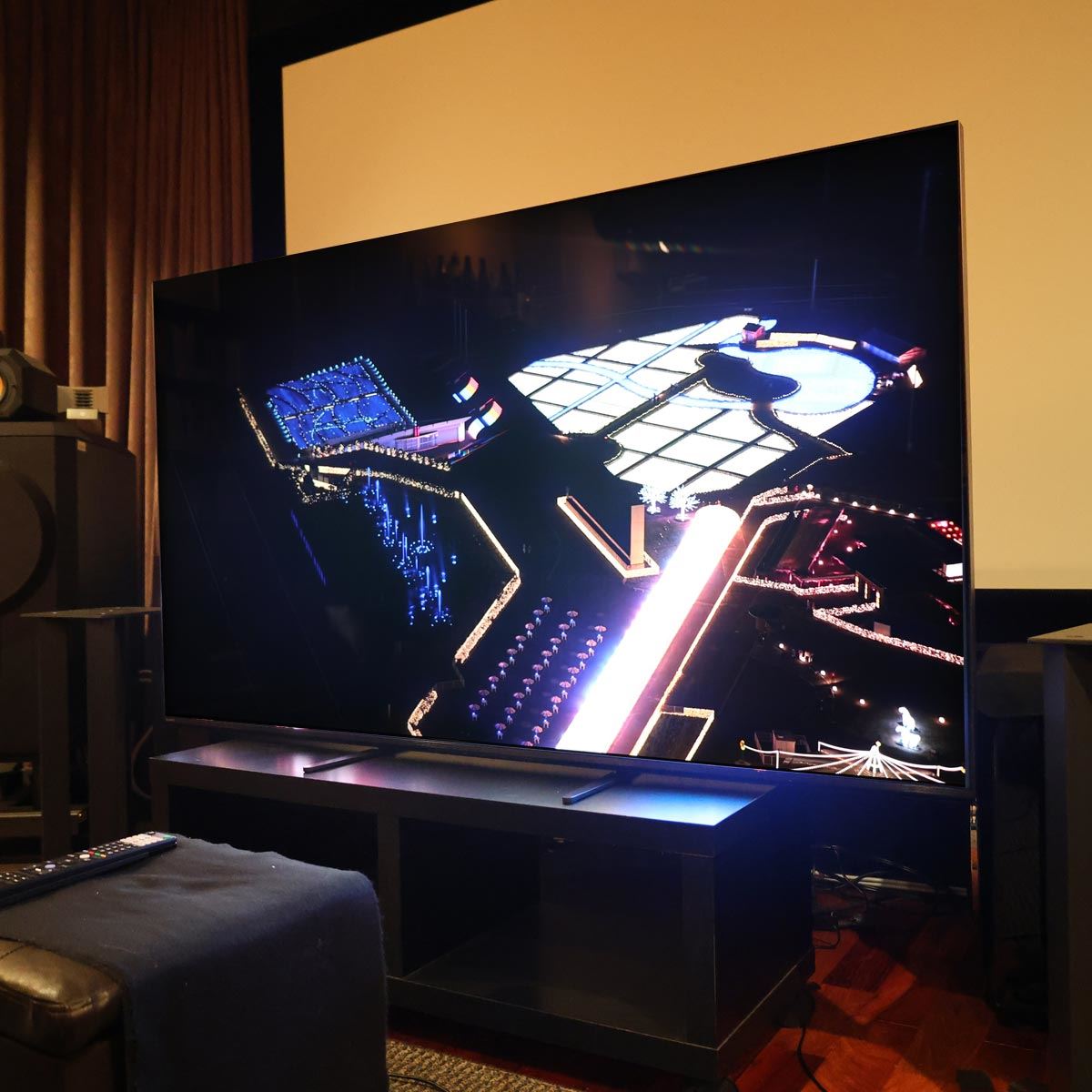 実力も価格も高い、それが問題だ」ソニー「BRAVIA 9」「BRAVIA 7