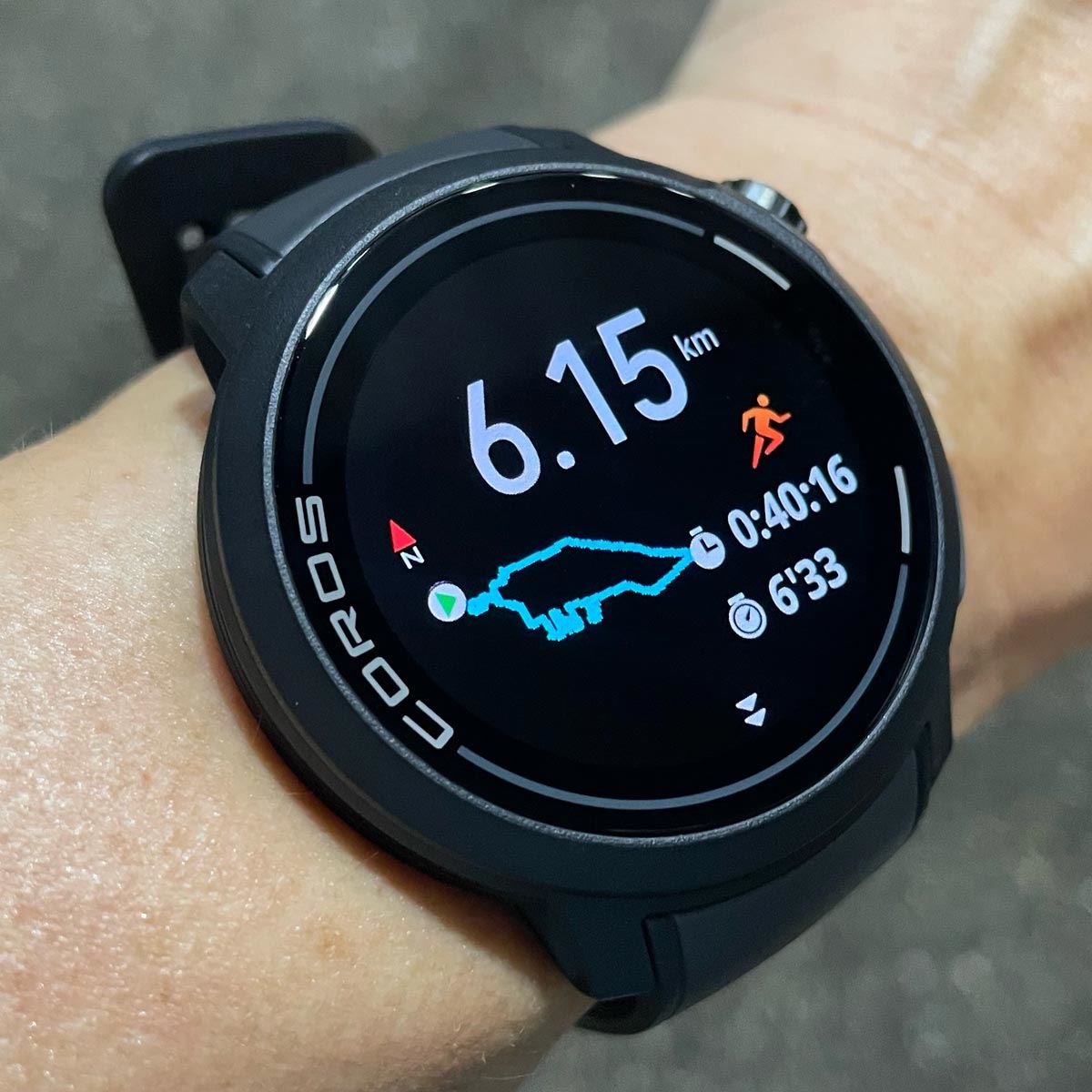 金メダルランナーも愛用するGPS時計の最新作！ カロス「ペース プロ