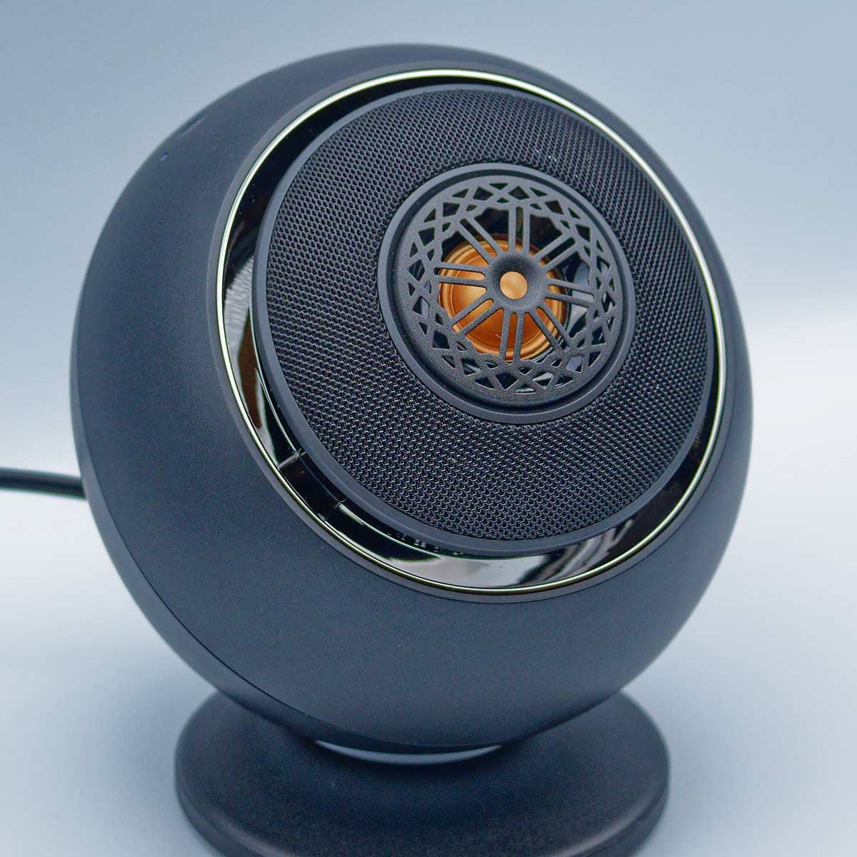 PCスピーカー」にしておくのはもったいない!? 感動のスピーカー